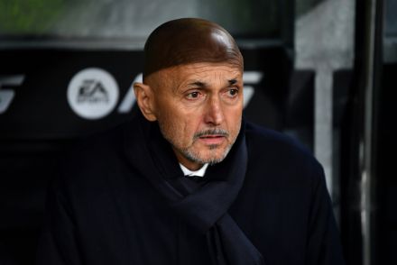 Luciano Spalletti looking on