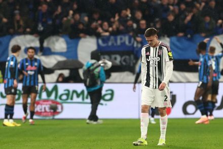 Emil Holm on his Juventus debut