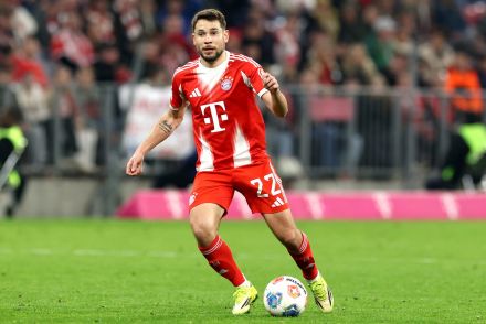 Raphael Guerreiro in action Bayern Munich