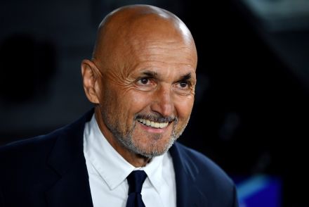 Luciano Spalletti smiling